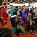 cosplays de Flash, Green Lantern, Batman, Robin, Superman et Catwoman 